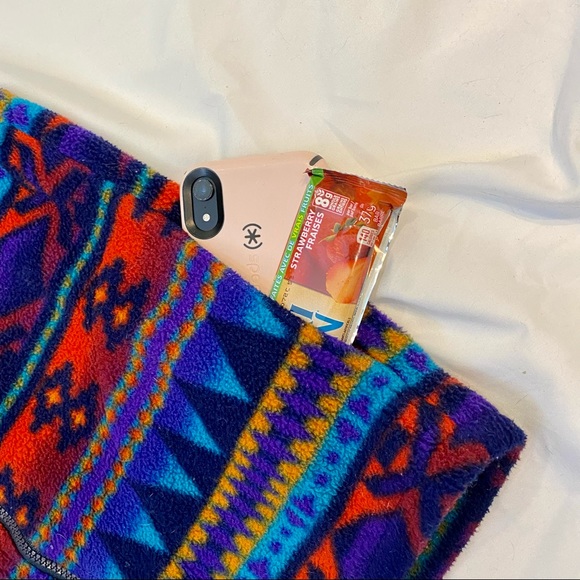 Printed Fleece Zip Up Vest - Picture 5 of 9